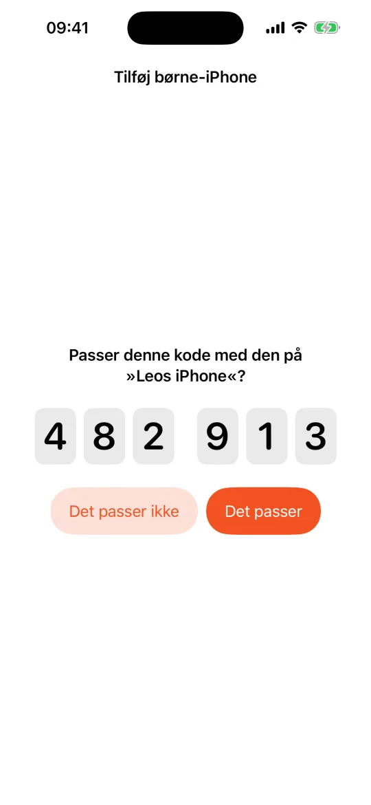 Begge iPhones viser den samme 6-cifrede kode